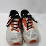 on cloud On Running Athletic Shoes White and Orange Photo 4