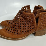 Jeffrey Campbell  leather‎ booties brown cognac size 7.5 Photo 0