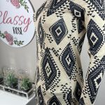 Cute Women’s Top Size M Tan Size M Photo 2