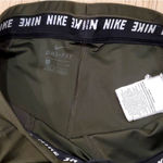 Nike Woman's 7/8 Running Green Leggings Photo 3