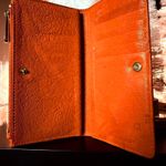 Michael Kors Vintage Cognac Leather Wallet Gold Logo Plate Photo 3