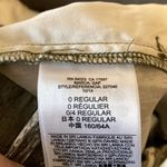 Gap Khakis‎ by  shorts size 0 (E8) Photo 5