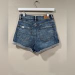 American Eagle  Mom Short Stretch Photo 3