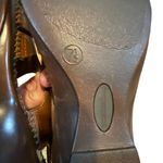 Naturalizer  upper leather Miami size 7 1/2 torsey sandal with slight heel brown Photo 2