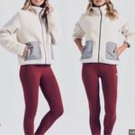 Vuori Women's Alpine Sherpa Jacket in cream with grey accents Size Medium Photo 1