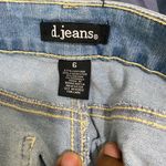 D. Jeans NWT  Women's Blue Stretchy Denim Bermuda Shorts Photo 9