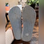 Vera Bradley  Blue Floral flip flops sandals‎ size S Photo 1