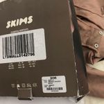 SKIMS NWB ESSENTIAL CREW NECK LONG SLEEVE BODYSUIT Photo 5