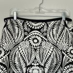 Banana Republic  Silk Floral Mini A-line Skirt Black/White Size 8 Photo 2