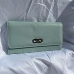 Source Unknown Green Wallet with Infinity Clasp Photo 15