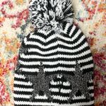 Black And White Star Pom Pom Beanie Photo 0