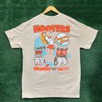 Hooters Country Club Delightfully Tacky Since 83 T-Shirt Size Large Photo 0