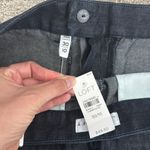 Loft NWT NEW dark wash denim flat front Women’s Shorts Size Photo 7