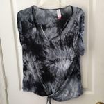 No Boundaries FINAL MARKDOWN Junior  tee large 11/13 Photo 0