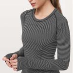 Lululemon  Swiftly Tech Long Sleeve Crew Photo 0