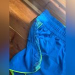 Brooks  d’lite 4” low rise short​​​ with lace print size small running jogging Photo 1