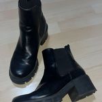 Madden Girl Women’s Tessa Chelsea Black Boot Photo 4