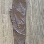 Mountain Hardwear durable hiking pants | size 6-8 Photo 2
