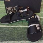 The North Face  Skeena Sandal - NWT - Black - Size 10 Photo 3
