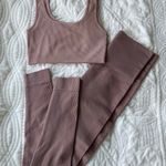 Set Active Leggings And Bra Photo 0