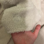 Lululemon Scuba Photo 1