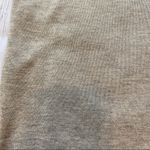 Ginger G Grayish Beige Lightweight Knit Top. Size Medium. EUC Photo 6