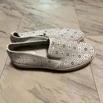 Michael Kors Kane HJ17K Womens 10M Shoes Ivory Leather Laser Cut Slip On Sneaker Photo 2