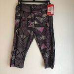 The North Face NWT leggings crop geometric size medium Photo 1