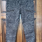 White House | Black Market mid rise, skinny crop animal print size 6 Photo 0