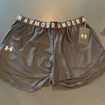 Under Armour Shorts Photo 0