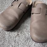 Cushionare Cushionaire Clog Sandals Photo 1