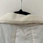 The North Face White Vest Size meduim Photo 7