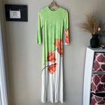 Alice + Olivia Alice + Olivia Delora Open Back Green Tulip Print 3/4 Sleeve Crew Maxi Dress 6 Photo 2