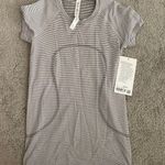 Lululemon Swiftly Tech Size 4 Photo 0