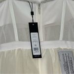 BCBGMAXAZRIA  Oly Size 6 Tiered Ruffle Tulle Evening Gown Ivory/Gardenia Photo 4