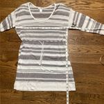 Motherhood  Maternity. Size Medium gray and white sweater Photo 8