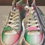 WICKED Top Sneaker Pink Green Women's Sz8.5 ELPHABA GLINDA Size 8.5 Photo 0