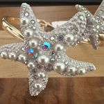 Betsey Johnson Gold Tone White Starfish Faux Pearl Crystal Hinge Bangle Bracelet Photo 1