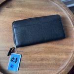 Coach  Black Pebble Wallet Photo 5