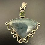 Vintage Handcrafted 925 Sterling Silver Moss Agate Stone & Peridot Pendant 10g. Green Photo 2