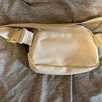 Amazon Cream color belt bag Photo 1