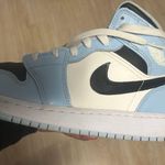 Air Jordan 1 Mid GS Ice Blue / Black / Sail Photo 8