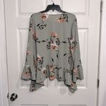 Gibson  Women’s Gray Floral Scoop-Neck Bell-Sleeve  Top -  Size Large Photo 6