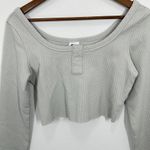 Nike Women's Light Gray Waffle Knit Cropped Long Sleeve Henley Shirt Size S Photo 2