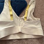 Fabletics  large sports bra Photo 6