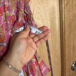 Lucky Brand  women’s‎ Pink Floral Ruffle Blouse size L Photo 2