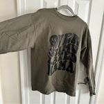 Overstimulated Mama Graphic Crewneck Sweatshirt Size Medium Green Photo 1