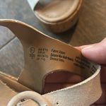 American Eagle  Women’s Sandals Sz 9 1/2 White‎ Wedge Shoes Cork. Photo 3