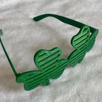 Sparkly Irish green sunglasses Photo 6