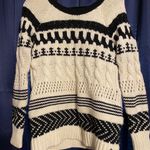 American Eagle Sweater Photo 1